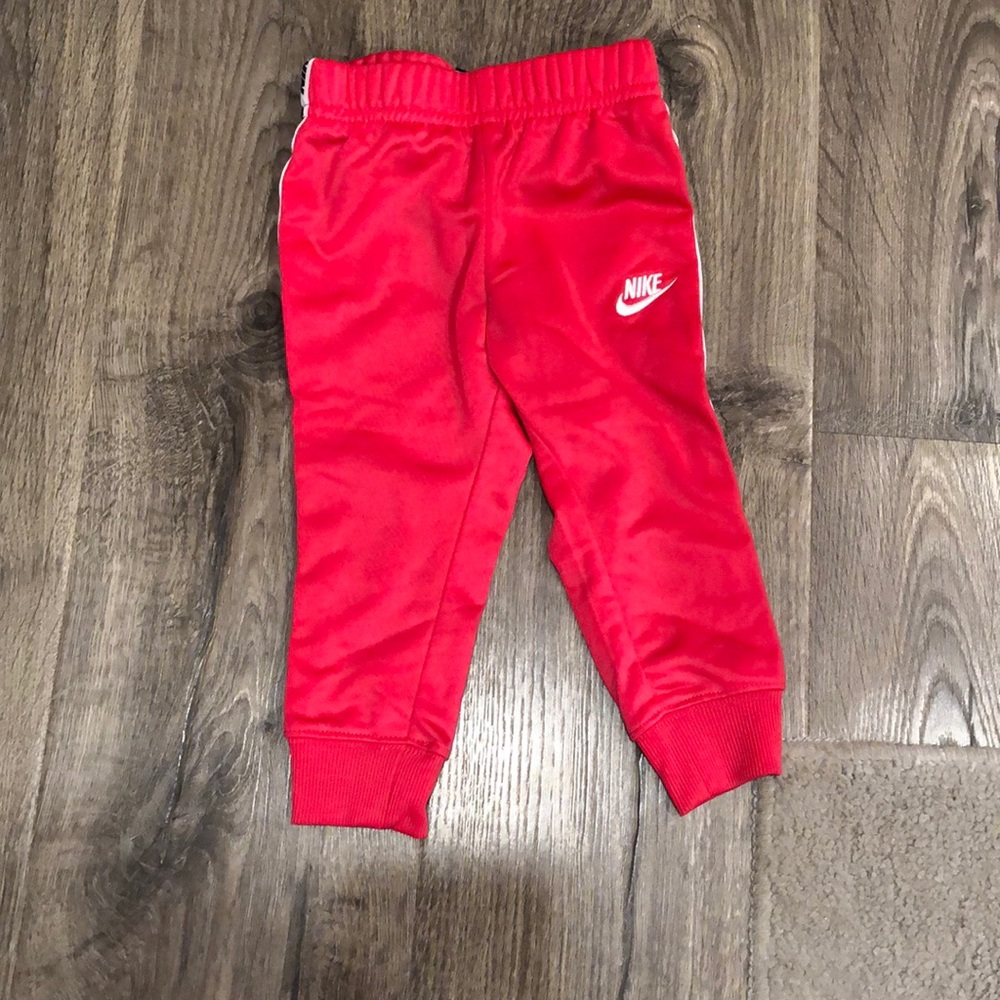 Nike sweatpants 18m